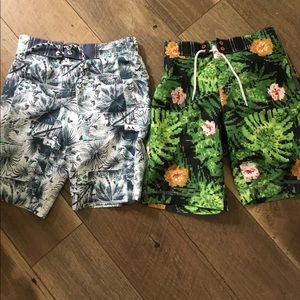 Boys Gymboree swimming trunks size 7/8